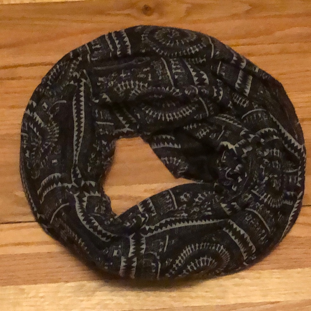 Black and white infinity scarf
